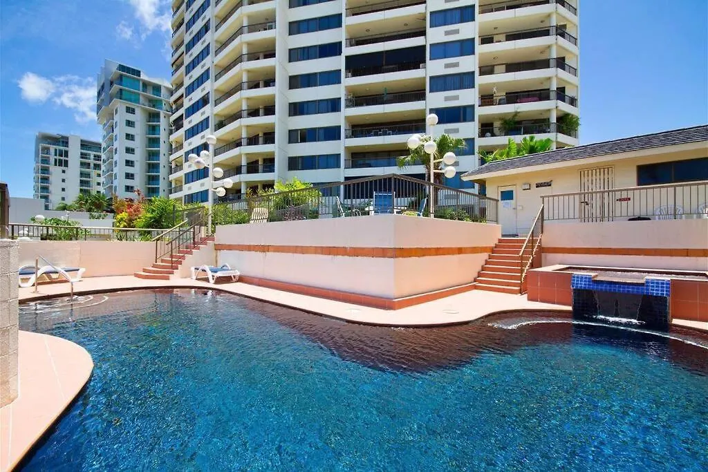 Aquarius Waterfront Apartment Cairns